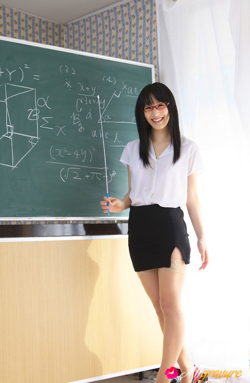 Asian Teacher In Stockings - Yuri Hamada Asian shows sexy legs in stockings while teaching