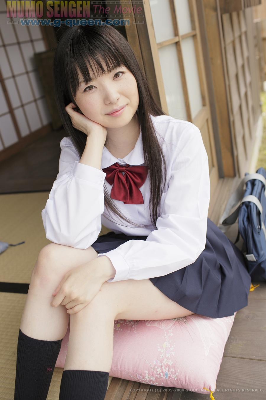 An Himeno - Young japanese girl Mirai Himeno posing outdoor